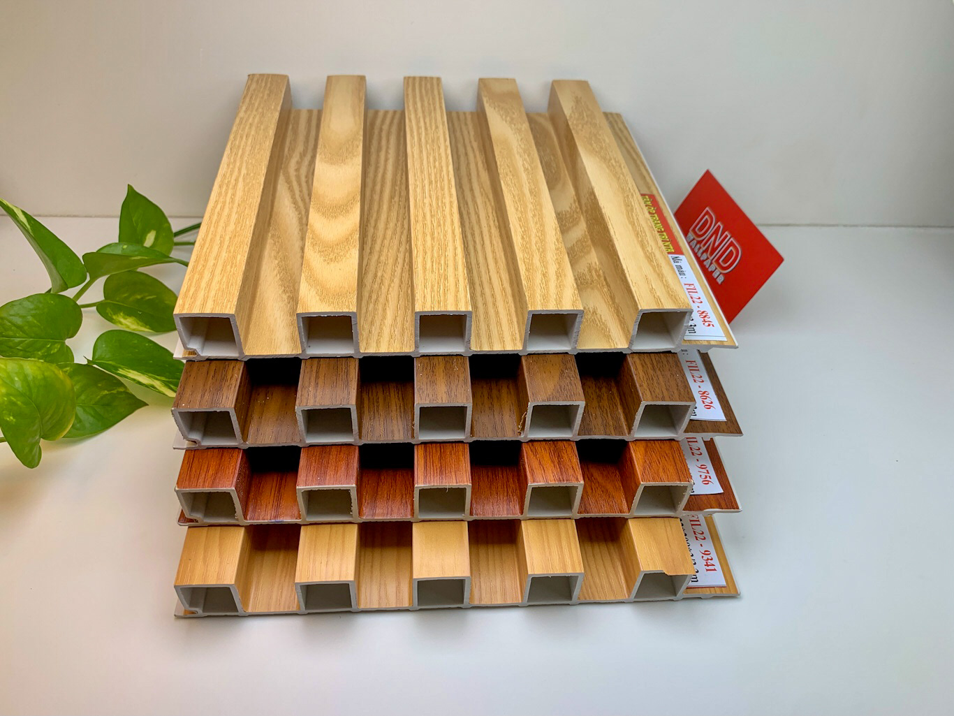 Tấm Ốp Tường Lam Sóng Nhựa Giả Gỗ Đà Nẵng